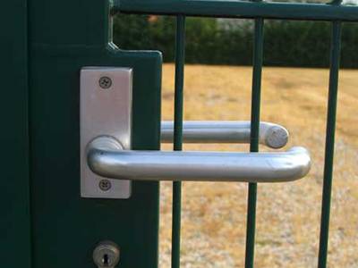 A rigid and durable handle and lock of welded wire fence gate