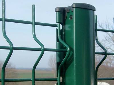 Two pieces of green 3D security fences are installed on the green peach post.