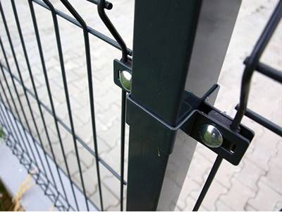 Two pieces of black welded wire mesh panels are connected by the metal clamp.