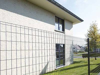 Applications: welded wire fence